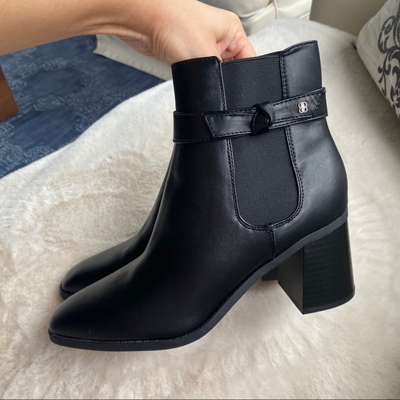 🖤 BANDOLINO BLACK FAUX LEATHER BOOTIES! - Picture 7 of 16